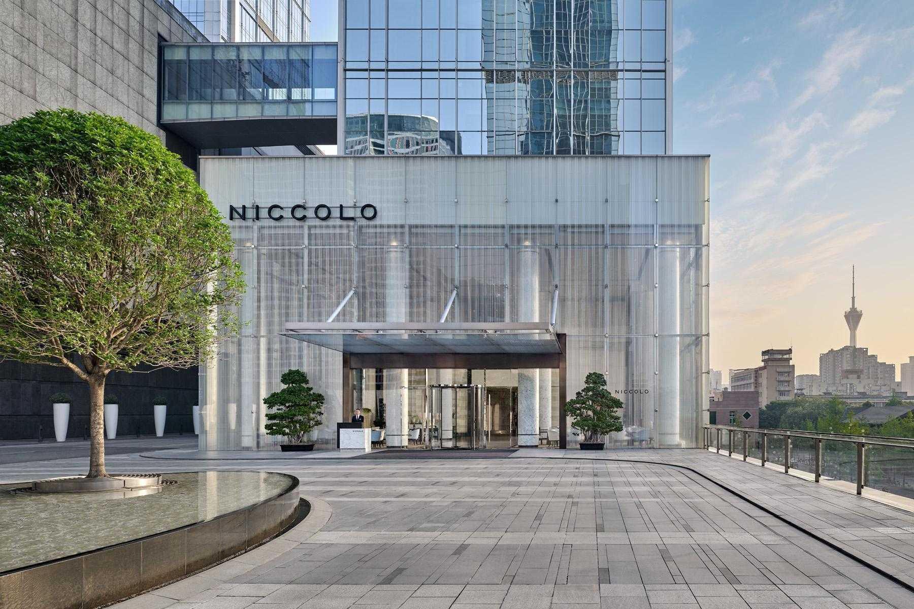 Z:\1_Image Library\0_Official Images\CDU_Entrance_Day 酒店外观_2023.jpg