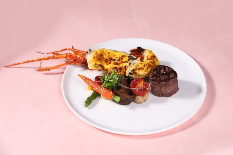盘子里有食物

描述已自动生成