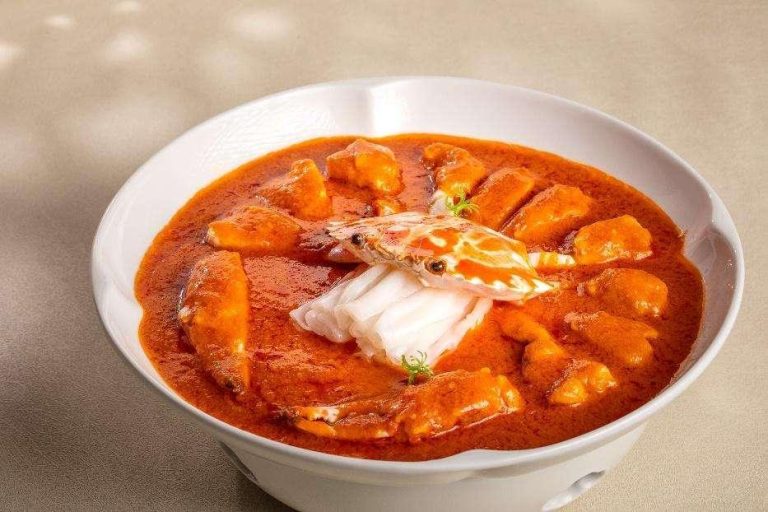 Z:\Photo\F&B\Man Ho\20240924_秋季菜\香辣蟹配手工粉 2.jpg