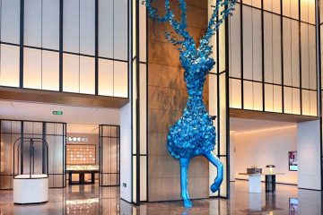 大厅“蝠鹿兽”