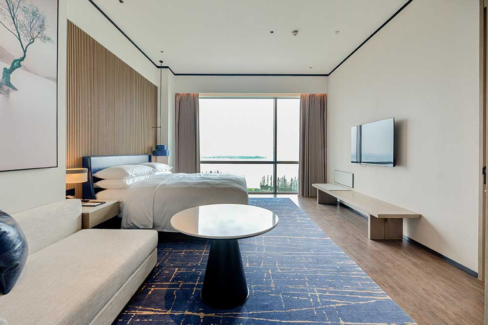 湖景行政大床房